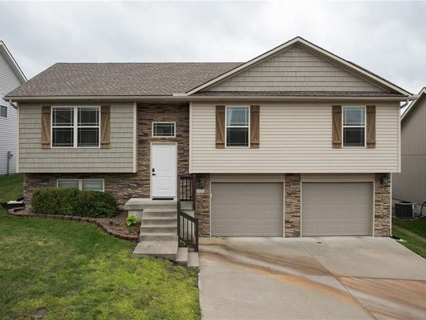 105 Division Street, Knob Noster, MO 65336