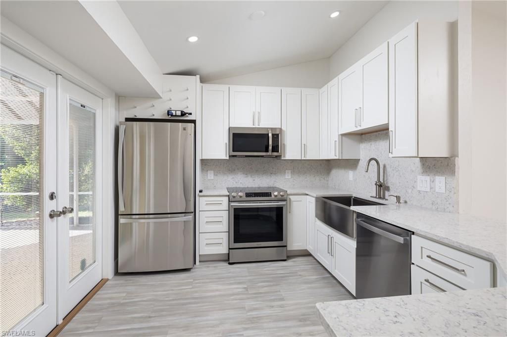 380 6th St Ne, Naples, FL 34120 Photo