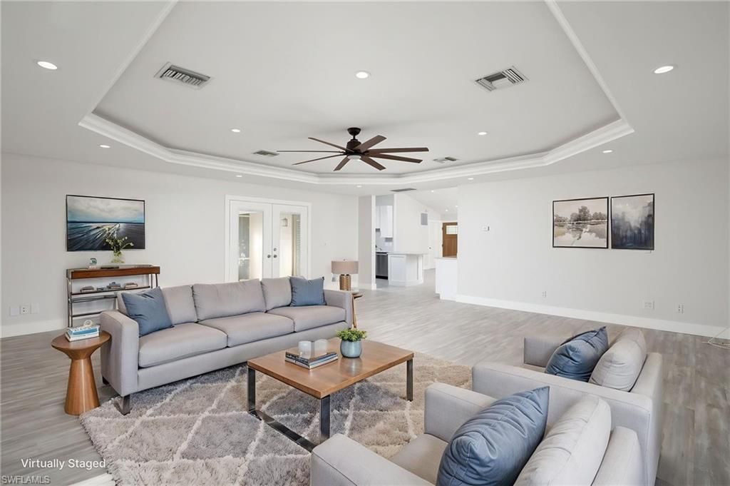 380 6th St Ne, Naples, FL 34120 Photo