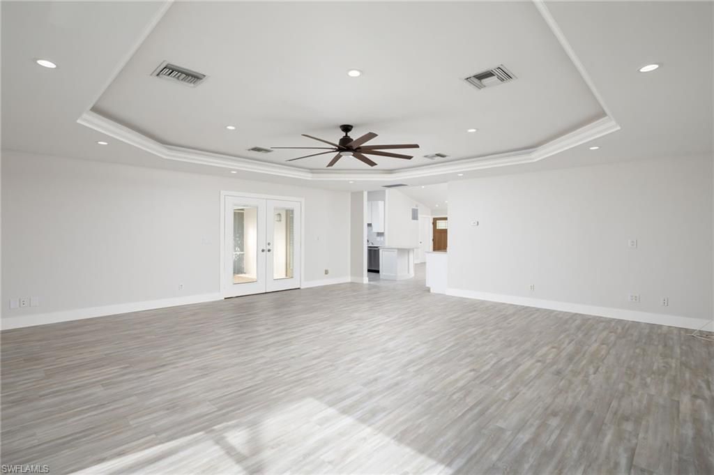 380 6th St Ne, Naples, FL 34120 Photo