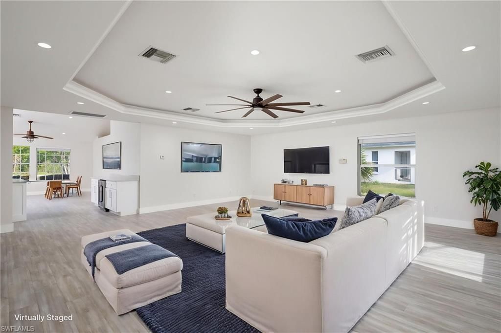 380 6th St Ne, Naples, FL 34120 Photo