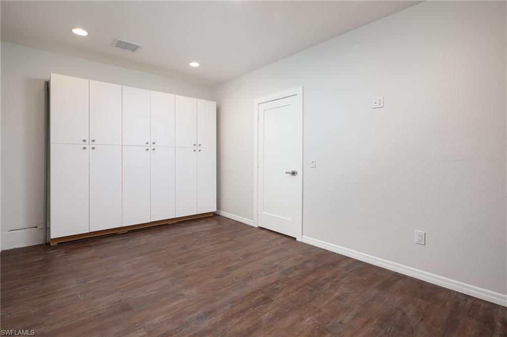 380 6th St Ne, Naples, FL 34120 Photo