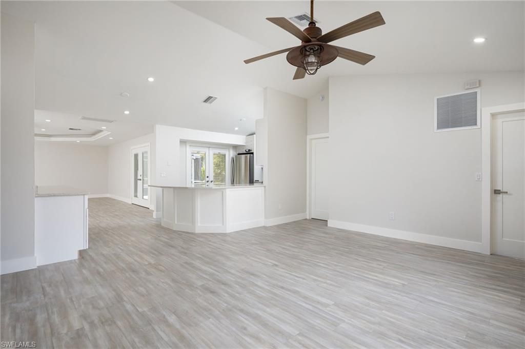 380 6th St Ne, Naples, FL 34120 Photo