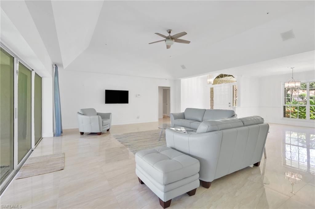 219 Monterey Dr, Naples, FL 34119 Photo
