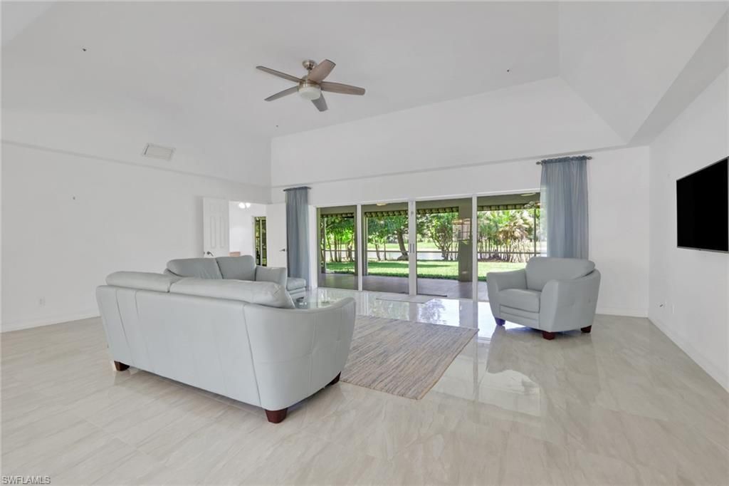 219 Monterey Dr, Naples, FL 34119 Photo