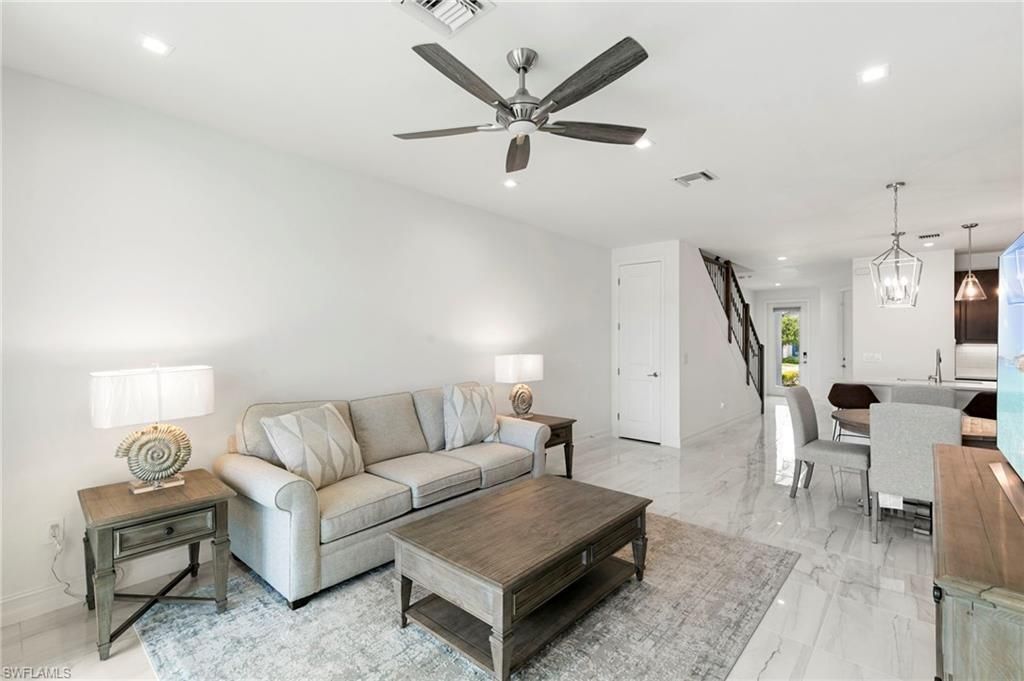 7572 Carnegie Way, Naples, FL 34119 Photo