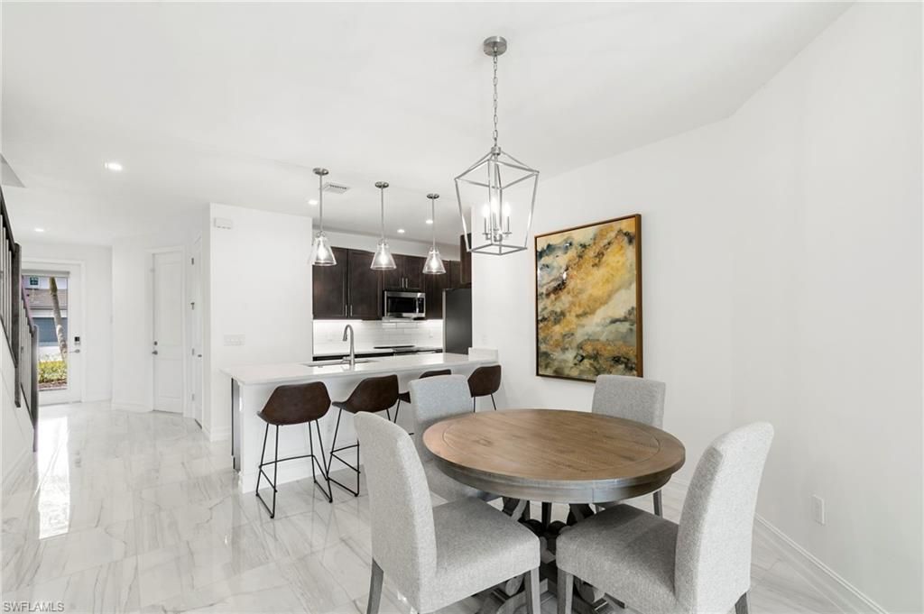 7572 Carnegie Way, Naples, FL 34119 Photo