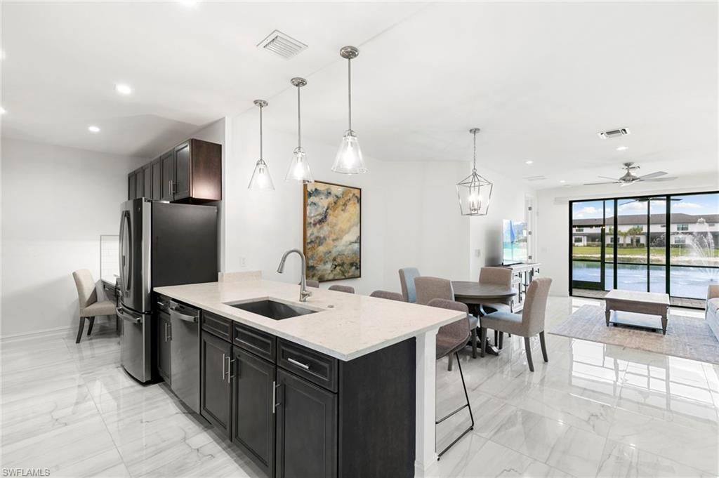 7572 Carnegie Way, Naples, FL 34119 Photo