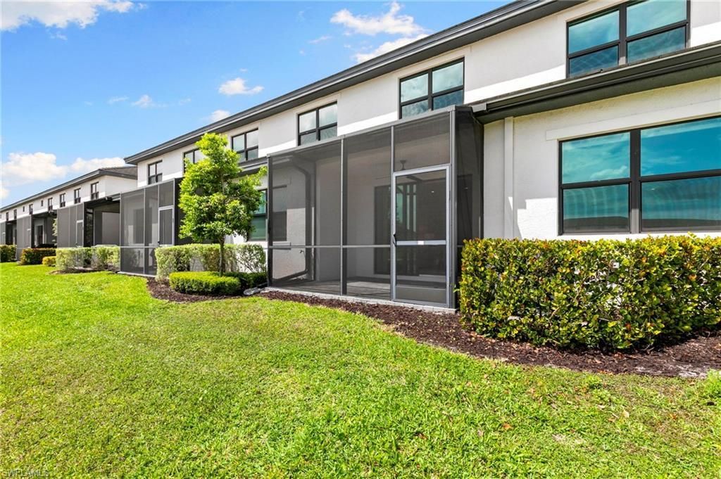 7572 Carnegie Way, Naples, FL 34119 Photo