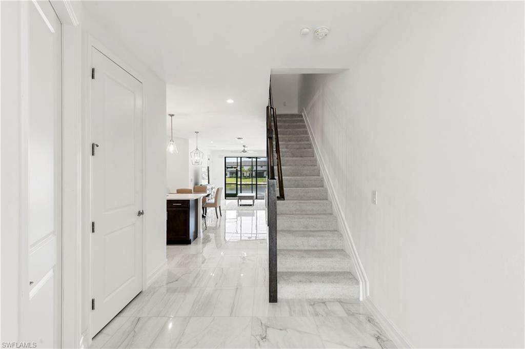 7572 Carnegie Way, Naples, FL 34119 Photo