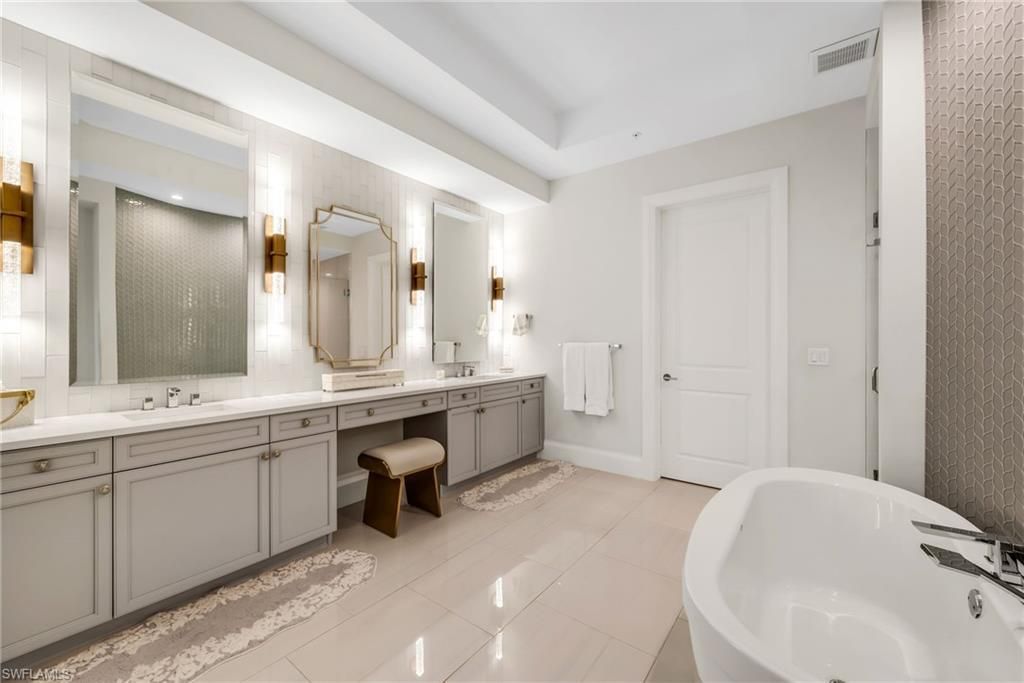 16336 Corsica Way , Unit 201, Naples, FL 34110 Photo