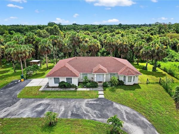 850 29th ST SW, NAPLES, FL 34117