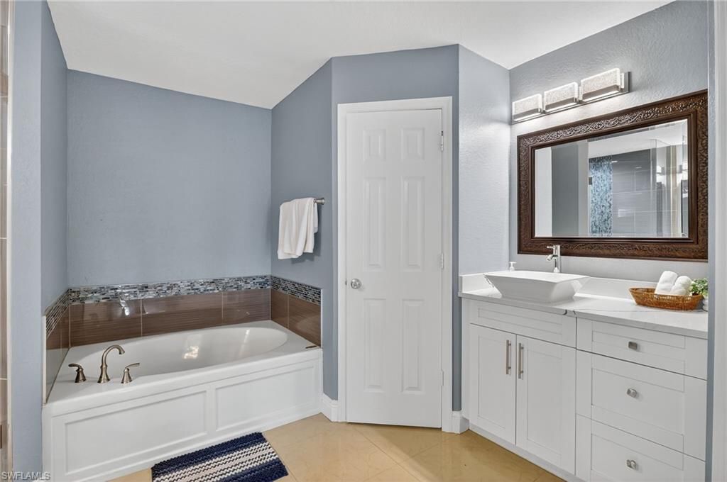 850 29th St Sw, Naples, FL 34117 Photo