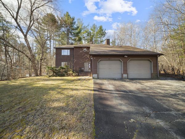 3 Winterhaven Drive, Orono, ME 04473