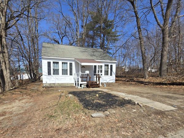 8 Millett Street , Livermore Falls, ME 04254