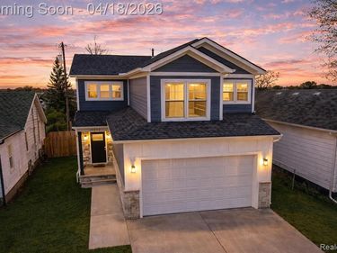 23092 Berdeno Avenue, Hazel Park, MI 48030