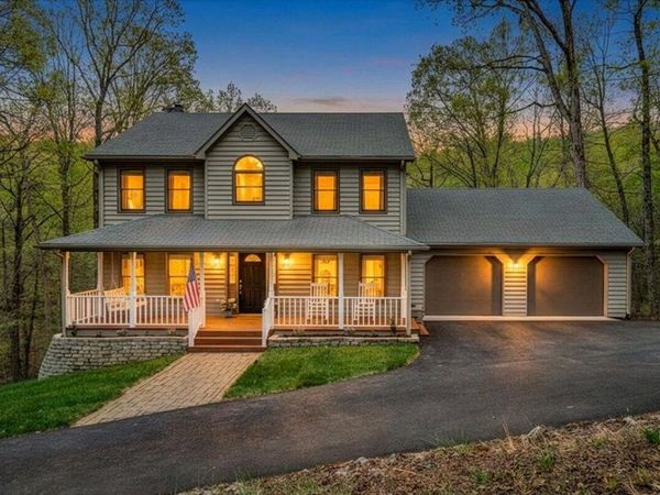 245 Timber Trail LN, Hardy, VA 24101