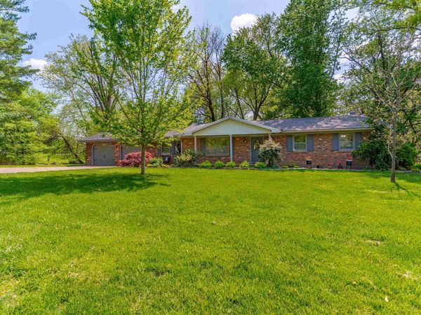1220 Schenk Road, Evansville, IN 47720