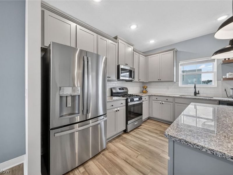 224 Harvest Way, Elyria, OH 44035 Photo 9