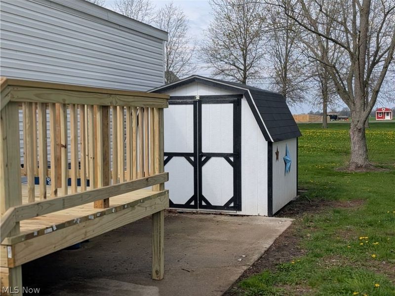 135 Kenny Brook Lane, Elyria, OH 44035 Photo 9