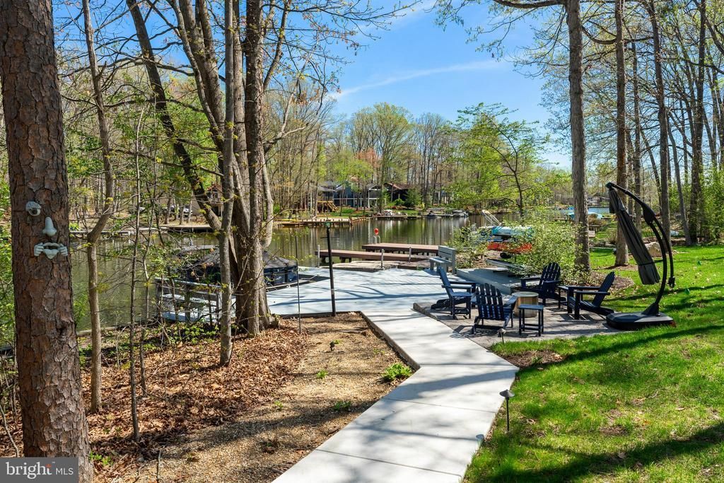 103 HILLSIDE DRIVE, LOCUST GROVE, VA 22508