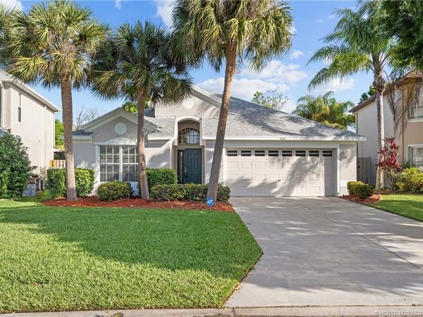 904 NW Waterlily Place, Jensen Beach, FL 34957