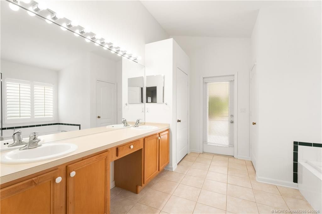 904 NW Waterlily Place, Jensen Beach, FL 34957 Photo