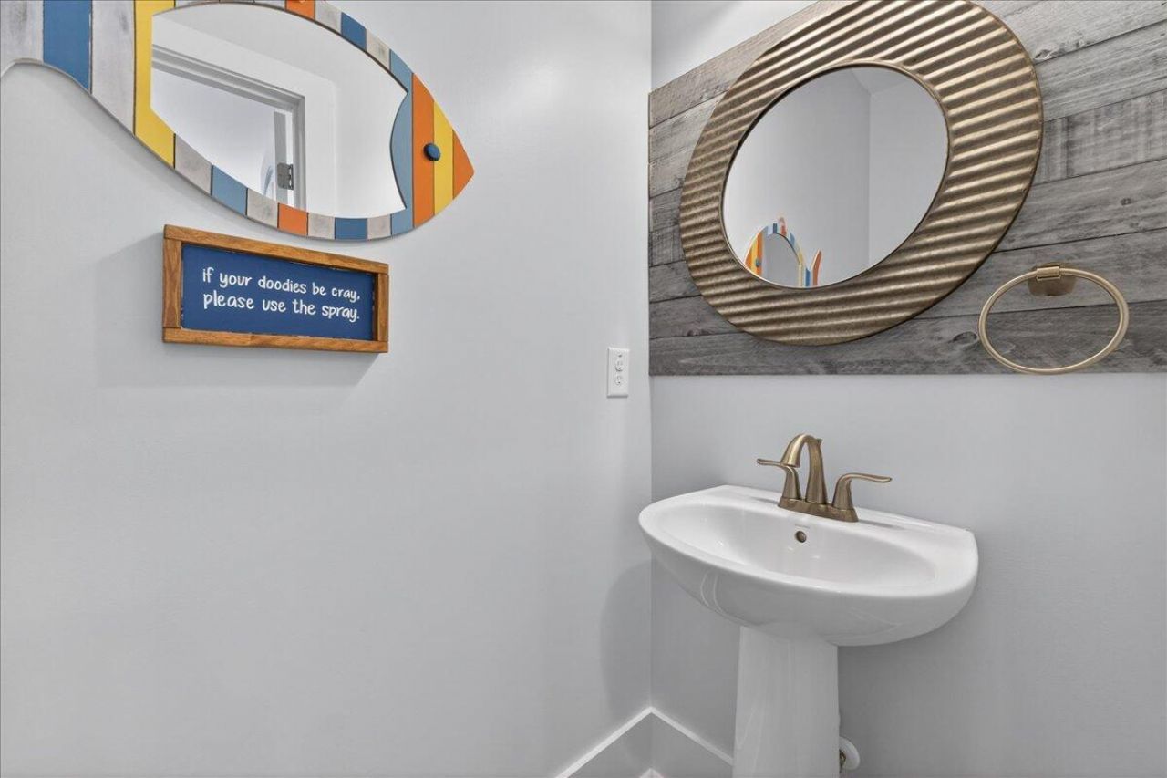 1448 Longridge Road Photo 12