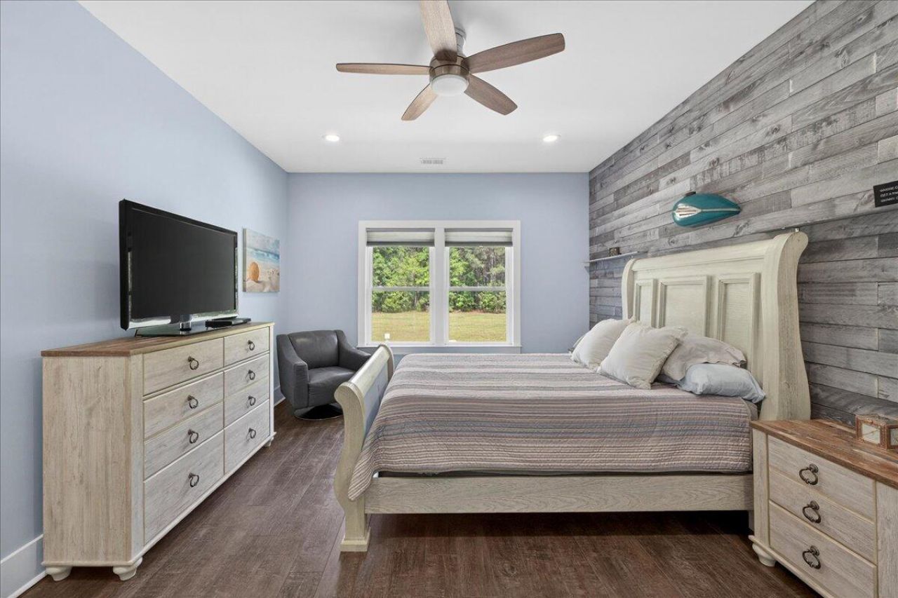 1448 Longridge Road Photo 14