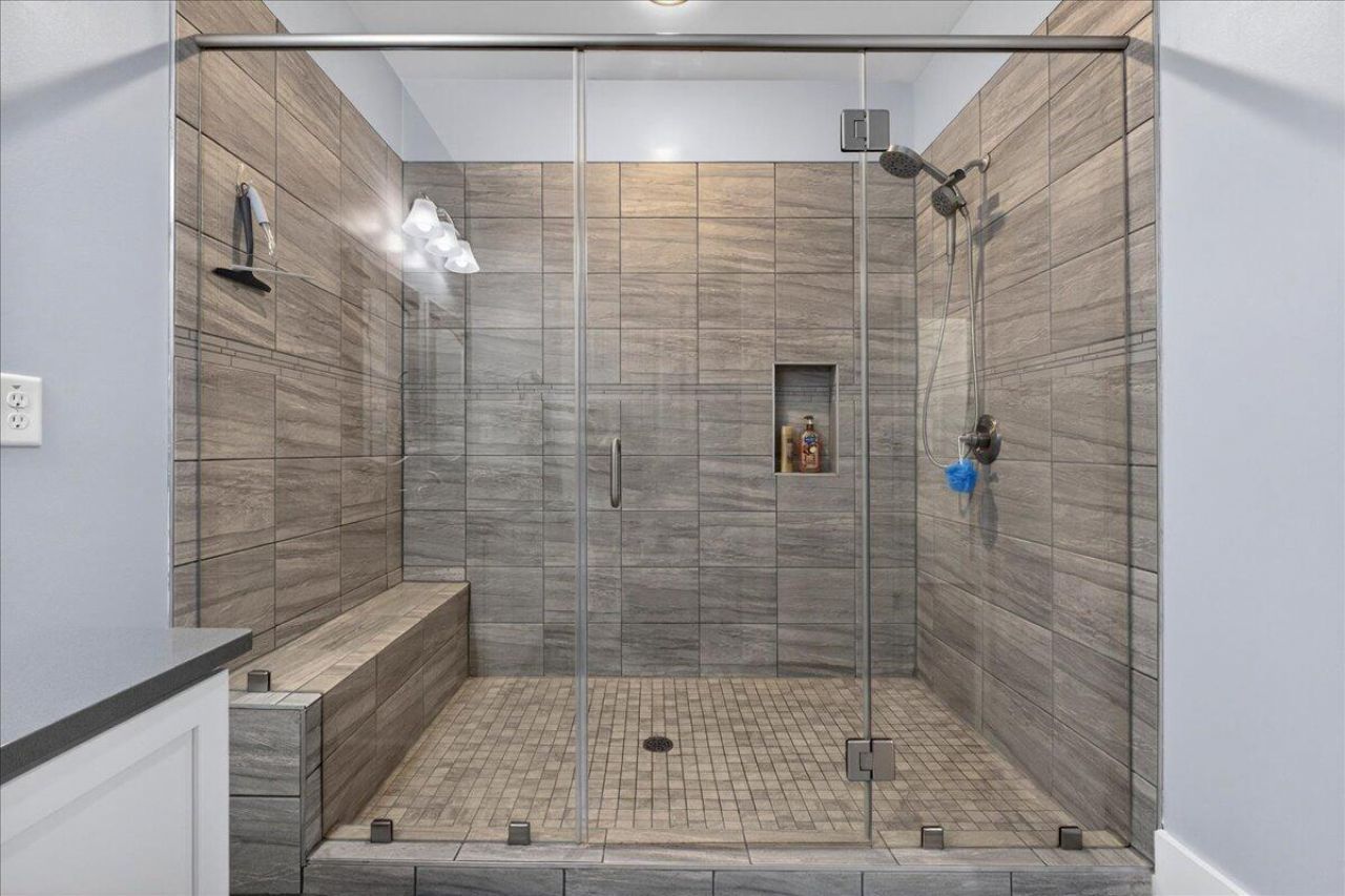 1448 Longridge Road Photo 17