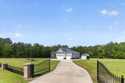 1448 Longridge Road photo 4