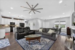 1448 Longridge Road photo 4