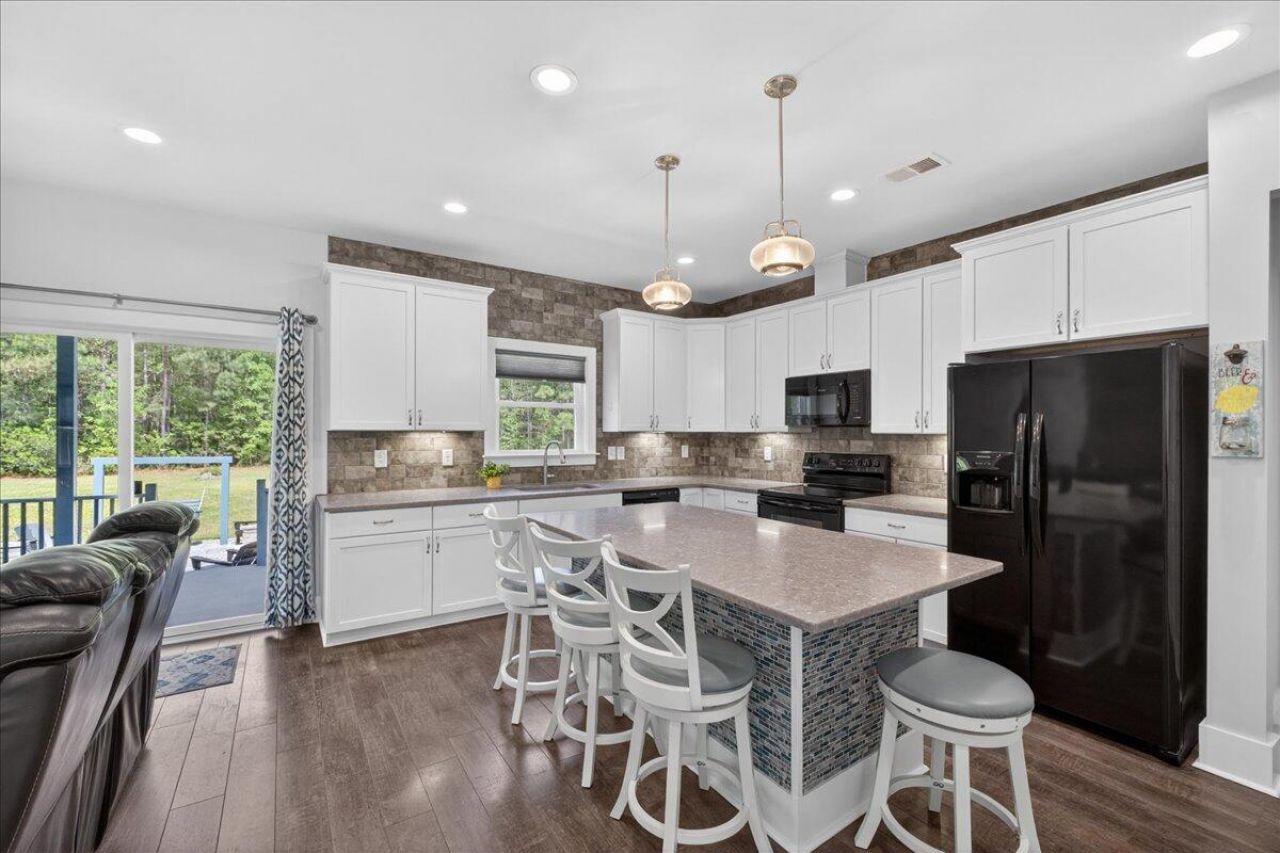 1448 Longridge Road Photo 8