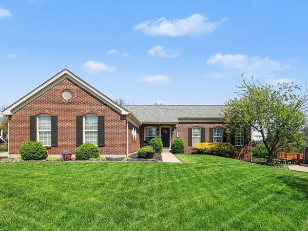 2220 Treetop Lane, Hebron, KY 41048