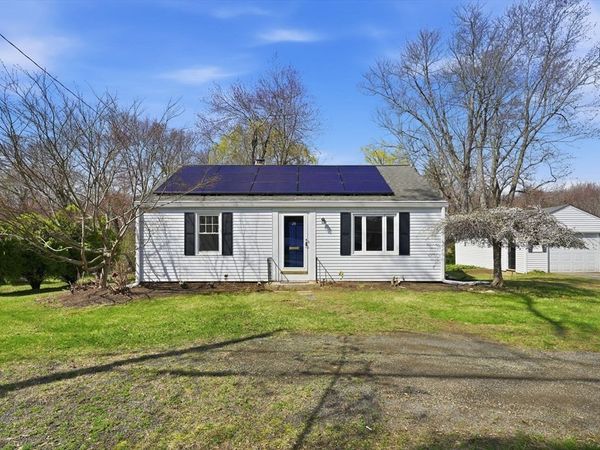 26 Haskell St, Agawam, MA 01001