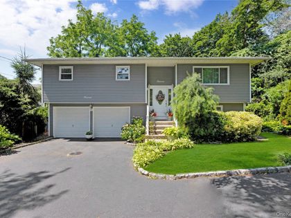 11 Margaret Lane Huntington, NY 11743