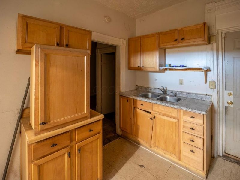 76 N Central Avenue , Columbus, OH 43222 Photo 10