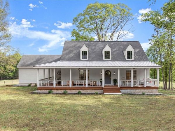 1407 Dixon Bridge Road, Maysville, GA 30558