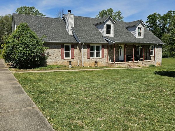 2520 Retreat Ct, Murfreesboro, TN 37129