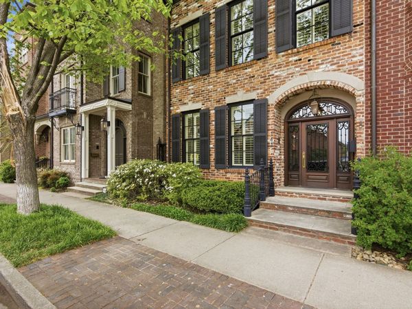 141 2nd Ave S, Franklin, TN 37064