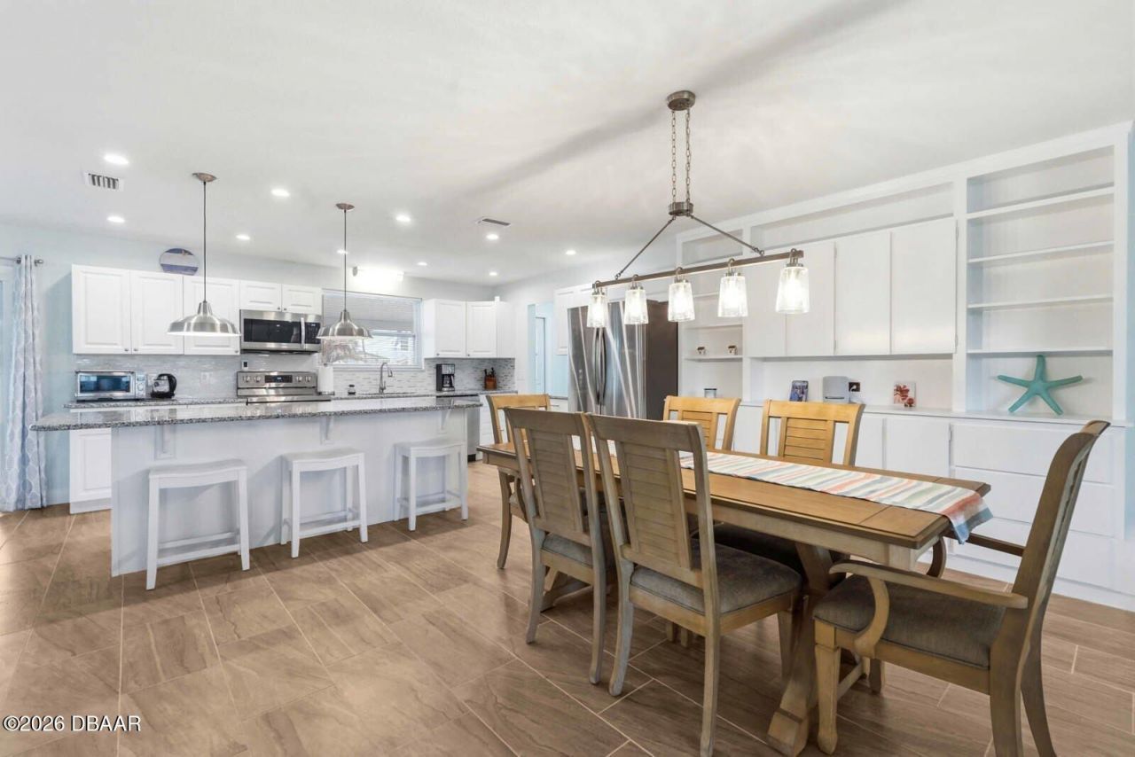 341 Plaza Boulevard, Daytona Beach, FL 32118 Photo