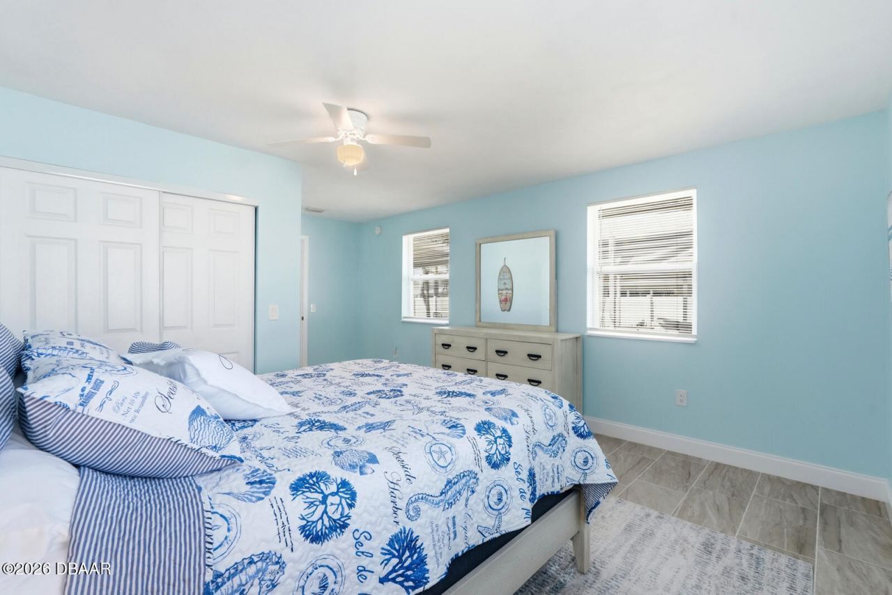 341 Plaza Boulevard, Daytona Beach, FL 32118 Photo