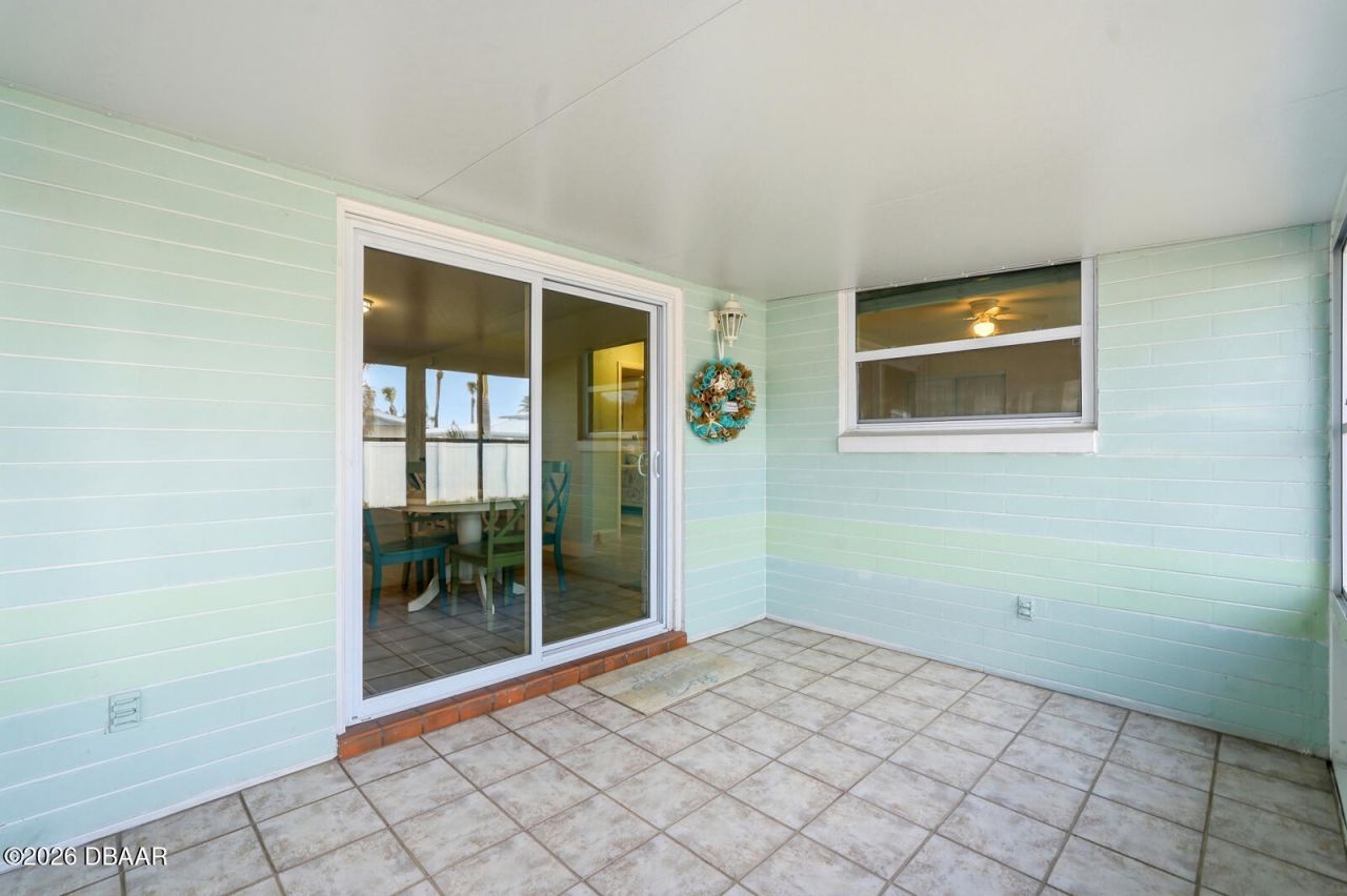 341 Plaza Boulevard, Daytona Beach, FL 32118 Photo