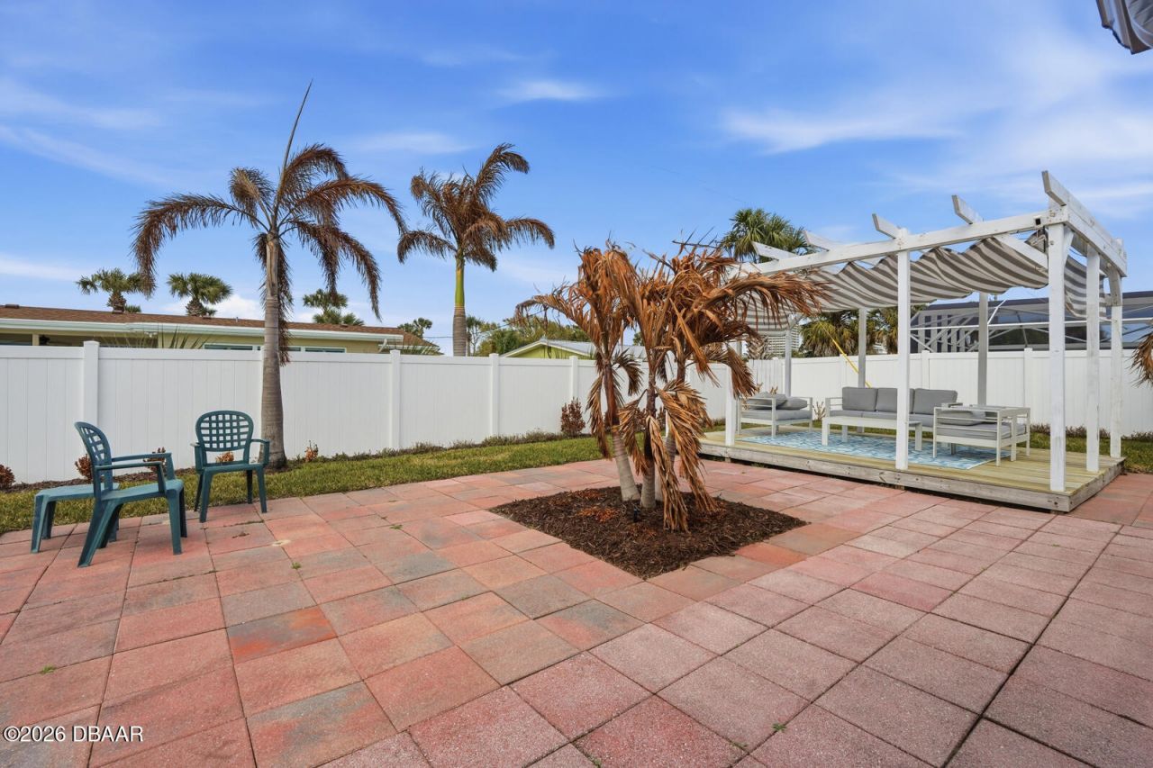 341 Plaza Boulevard, Daytona Beach, FL 32118 Photo