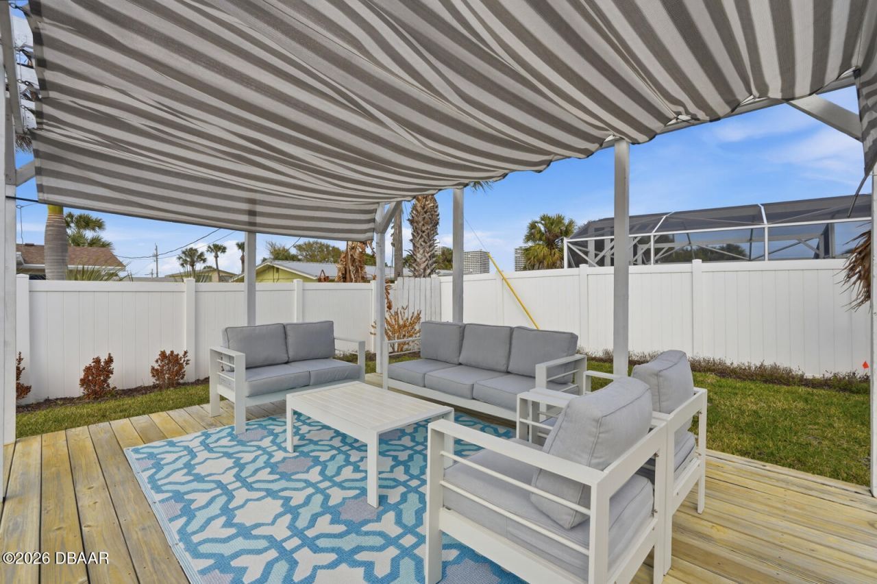 341 Plaza Boulevard, Daytona Beach, FL 32118 Photo