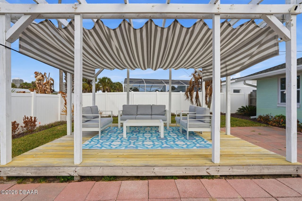 341 Plaza Boulevard, Daytona Beach, FL 32118 Photo