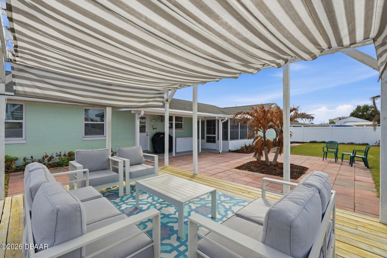 341 Plaza Boulevard, Daytona Beach, FL 32118 Photo