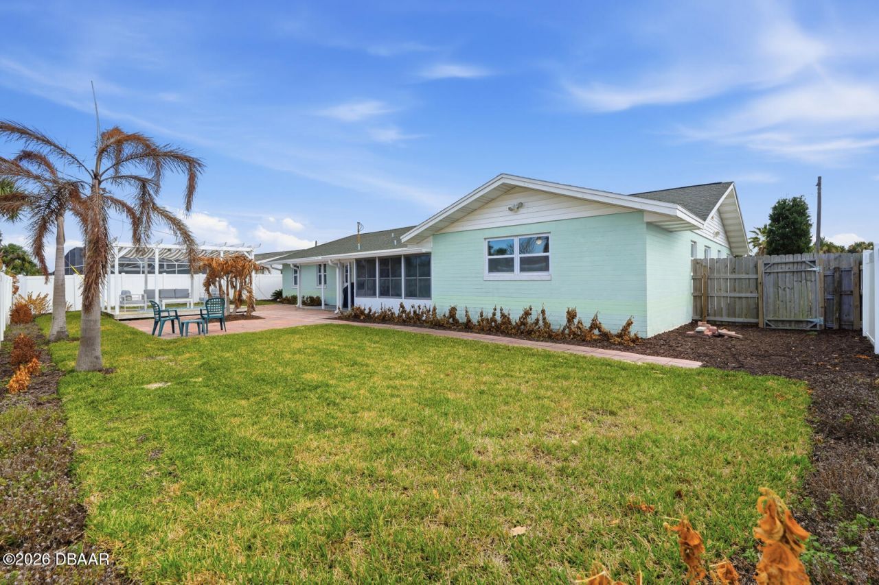 341 Plaza Boulevard, Daytona Beach, FL 32118 Photo