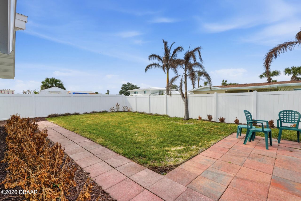 341 Plaza Boulevard, Daytona Beach, FL 32118 Photo