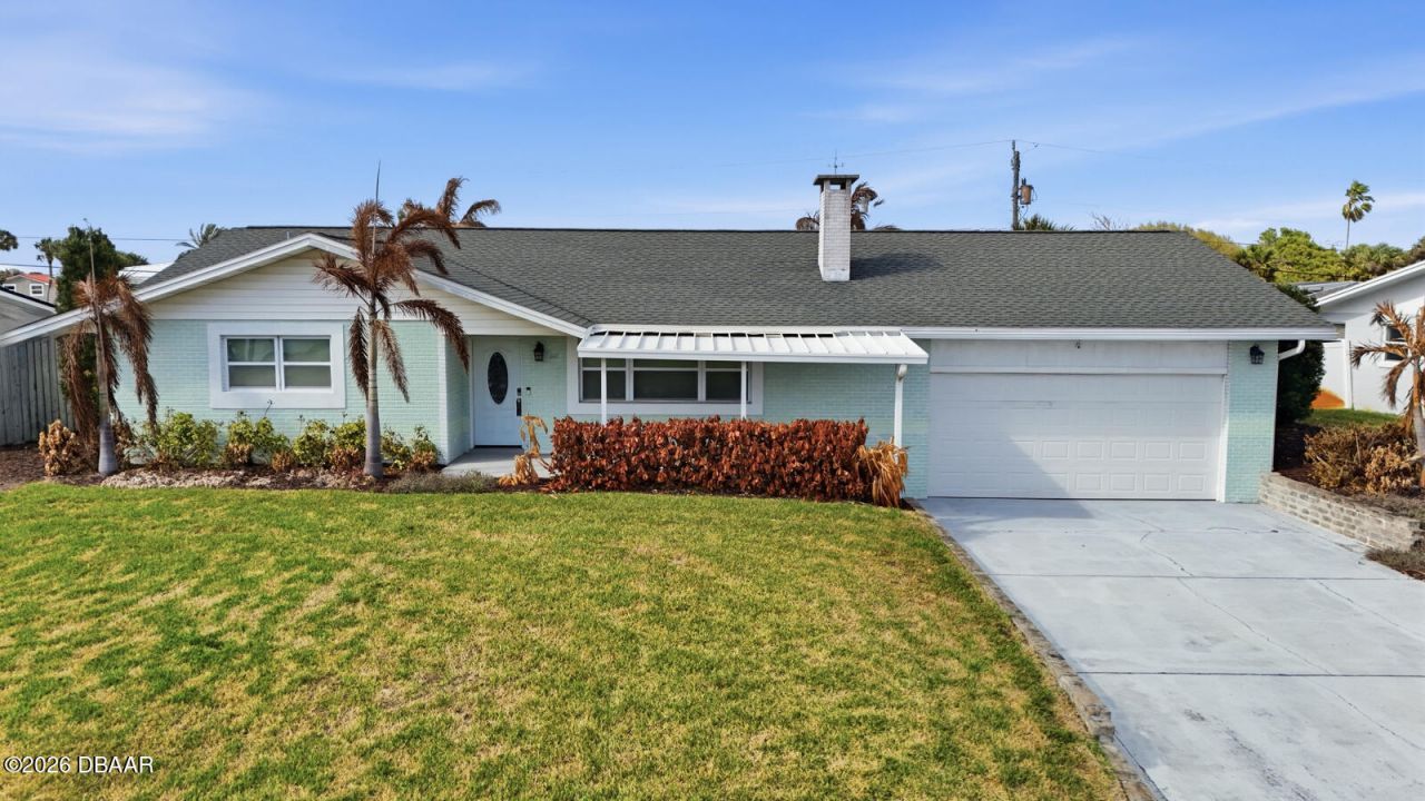 341 Plaza Boulevard, Daytona Beach, FL 32118 Photo